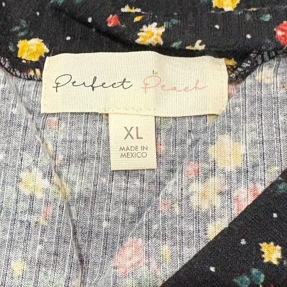 NWOT Perfect Peach Black Floral V-Neck Short Sleeve Bodysuit, NEW Medium or XL - Picture 4 of 6